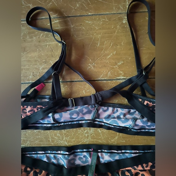 SEVEN TIL MIDNIGHT Leopard Print Lingerie Set Fixed Garter Size Small - Picture 7 of 8